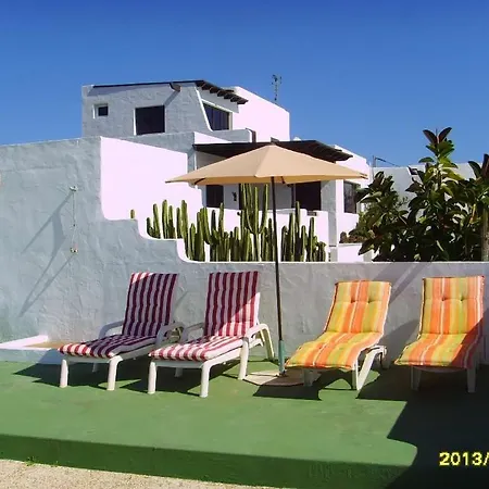 Sleeps 2 Wifi T691489 * Tahiche
