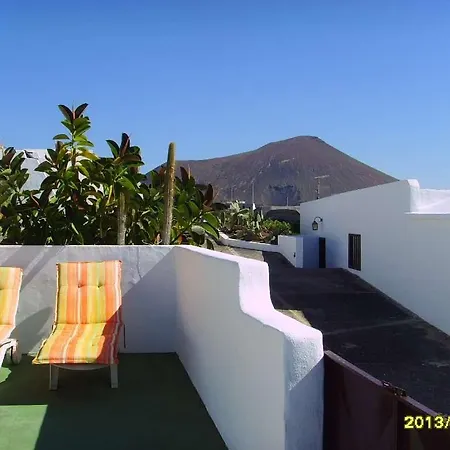 Apartment Sleeps 2 Wifi T691489
