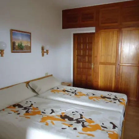 Apartment Sleeps 2 Wifi T691489